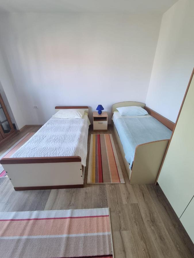 Apartment Mate Sukošan Exterior foto